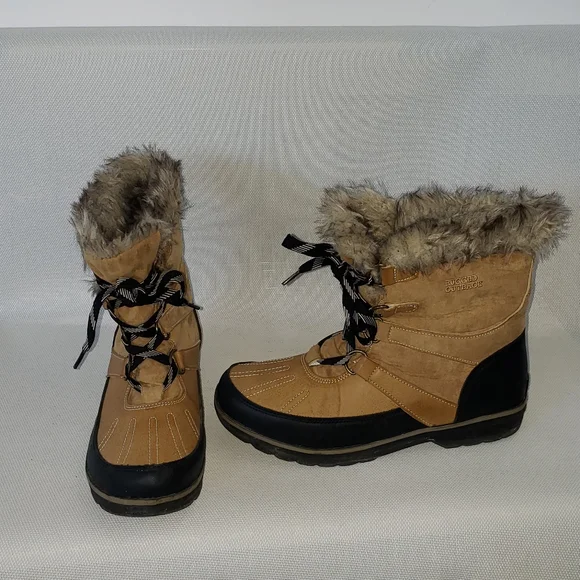 Boots - Picture 9 of 16